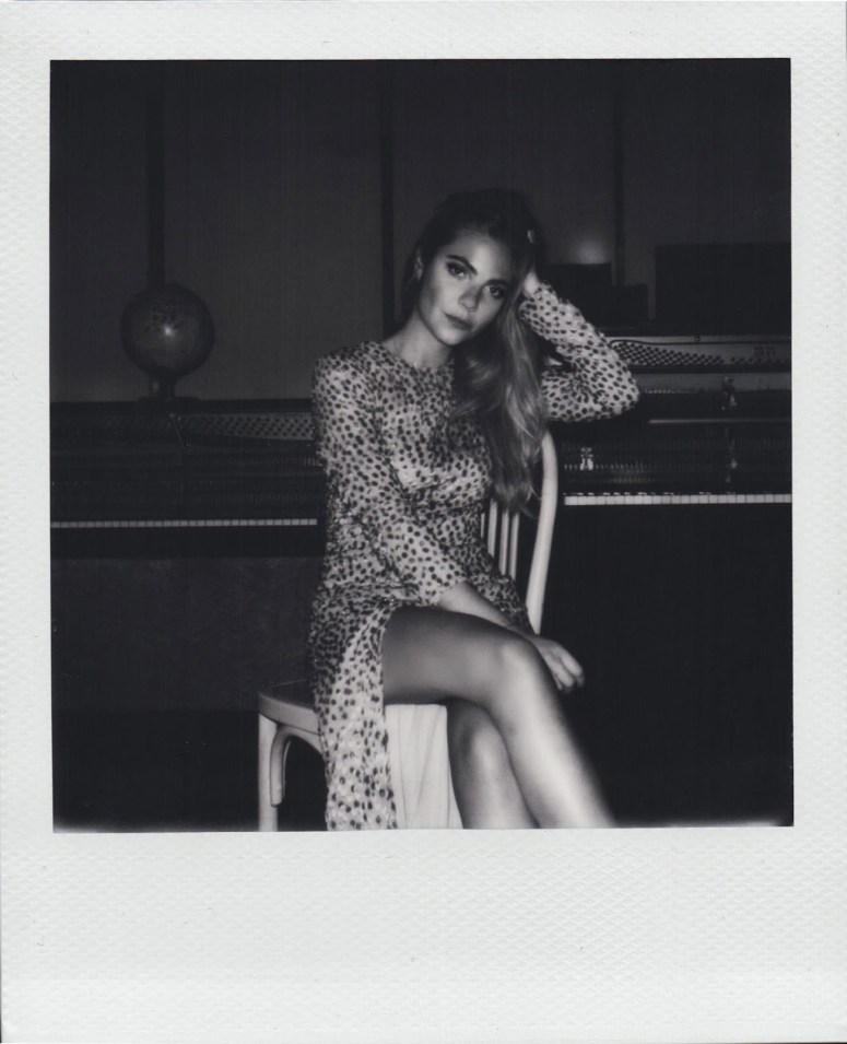 The Blonde Moments -Muse Margaux&nbsp;Avril