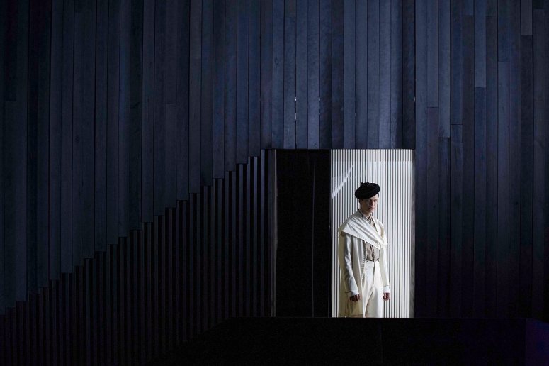 9003476859ee0d2df9bc41b78e3e3b4017afac569dc4d19eb089b6b4e09a669b