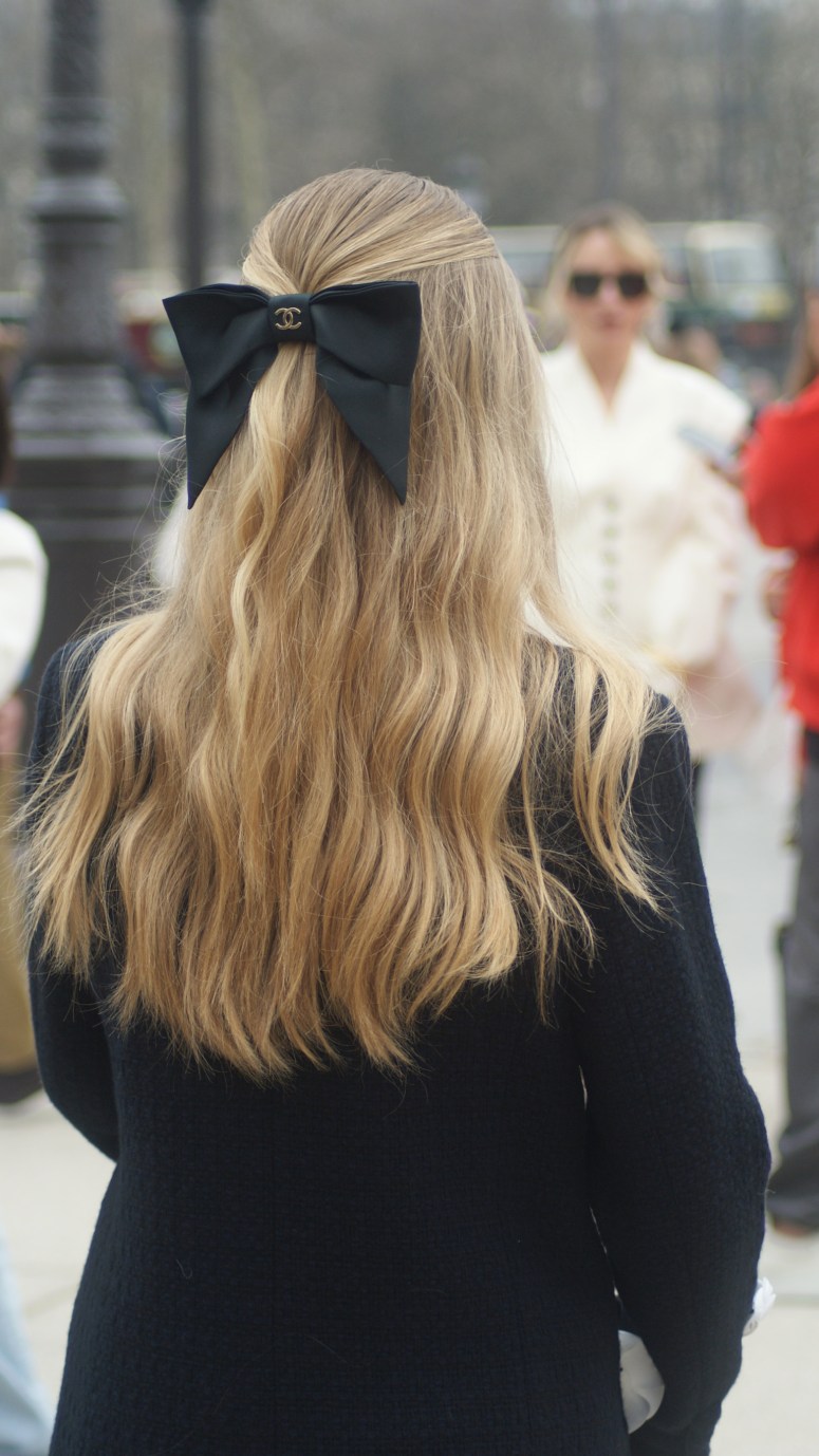 Haaraccessoires: Stilvolle Ideen für&nbsp;2025