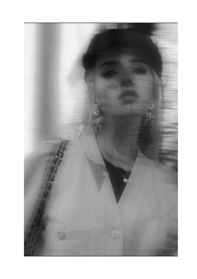 Frühlingstrends 2025: Jenny Burgartz präsentiert oversized Eleganz in&nbsp;Paris